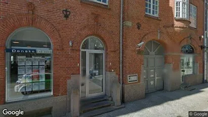 Boligudlejningsejendomme til salg i Holstebro - Foto fra Google Street View Boligudlejningsejendomme til salg i Holstebro - Foto fra Google Street View