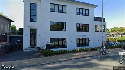 Boligudlejningsejendomme til salg i Odense C - Foto fra Google Street View Boligudlejningsejendomme til salg i Odense C - Foto fra Google Street View