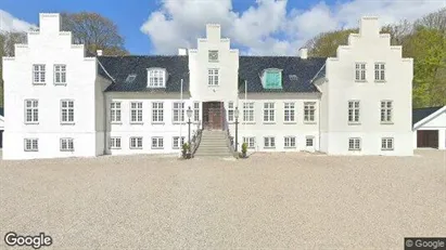 Boligudlejningsejendomme til salg i Svinninge - Foto fra Google Street View