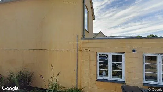 Erhvervslejemål til salg i Frederiksværk - Foto fra Google Street View