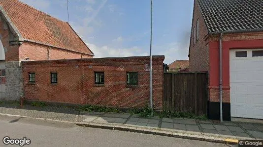 Erhvervslejemål til salg i Aakirkeby - Foto fra Google Street View