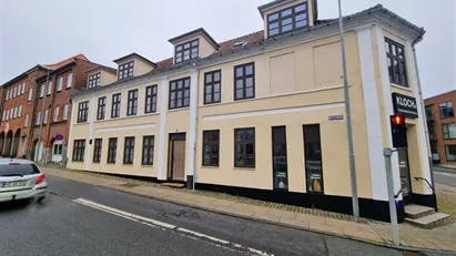 INVESTERINGSEJENDOM MED 9 LEJEMÅL - 1. ÅRS FORRENTNING 6,94%