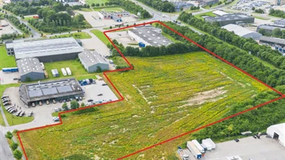 Lager og produktionsejendom med erhvervsjord på 21.500 m2