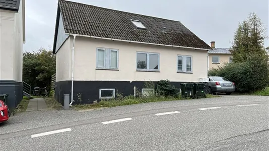 Boligudlejningsejendomme til salg i Løsning - billede 13