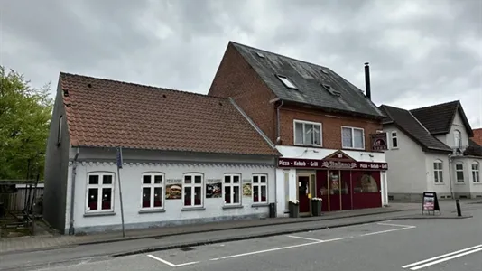 Boligudlejningsejendomme til salg i Esbjerg Ø - billede 2